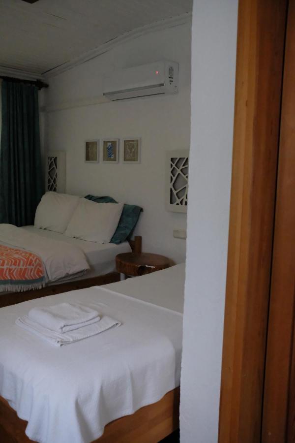 Ceneviz Hotel อาดราซาน ภายนอก รูปภาพ